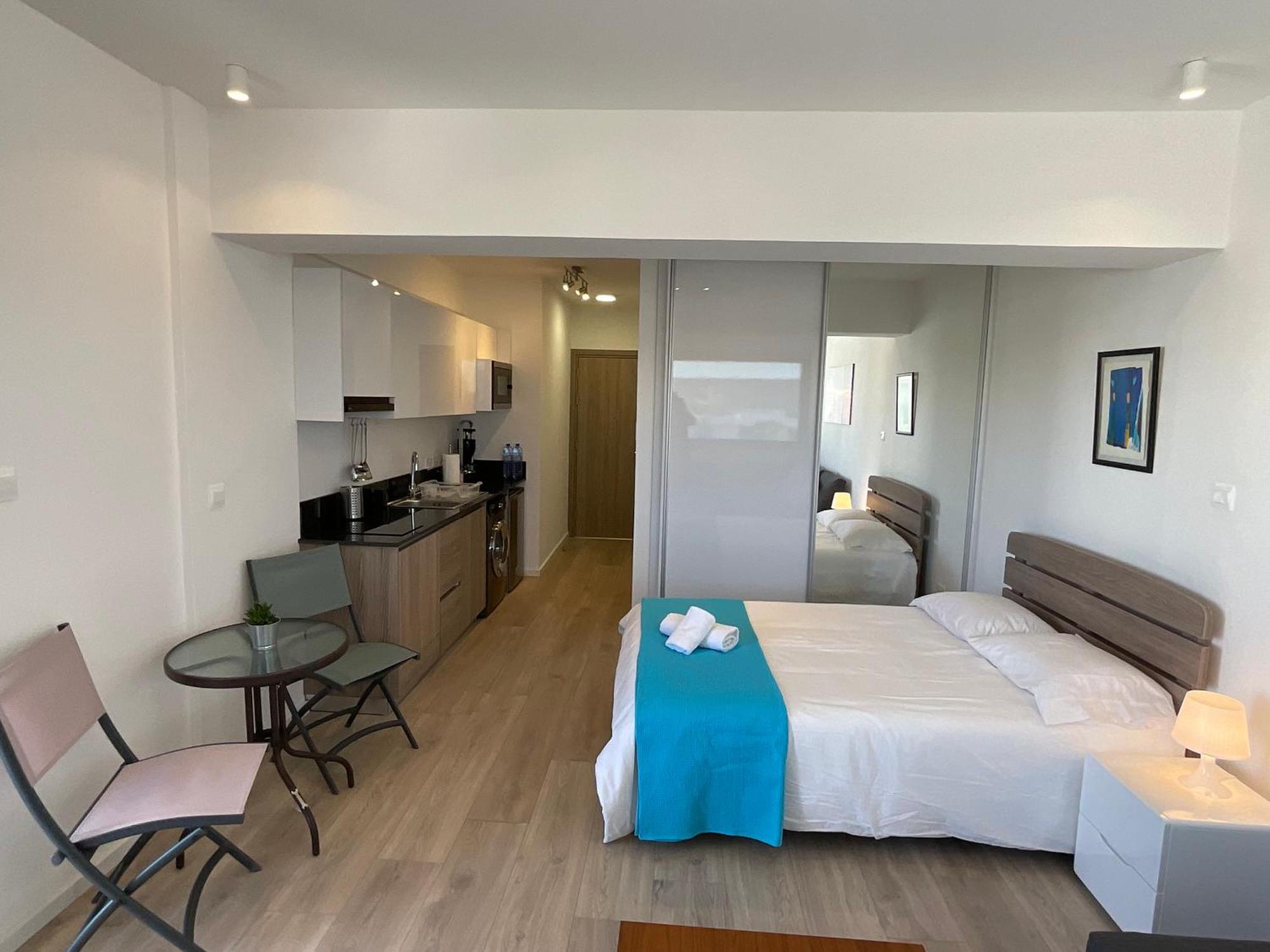 Apartmán Le Voyageur Larnaca Exteriér fotografie