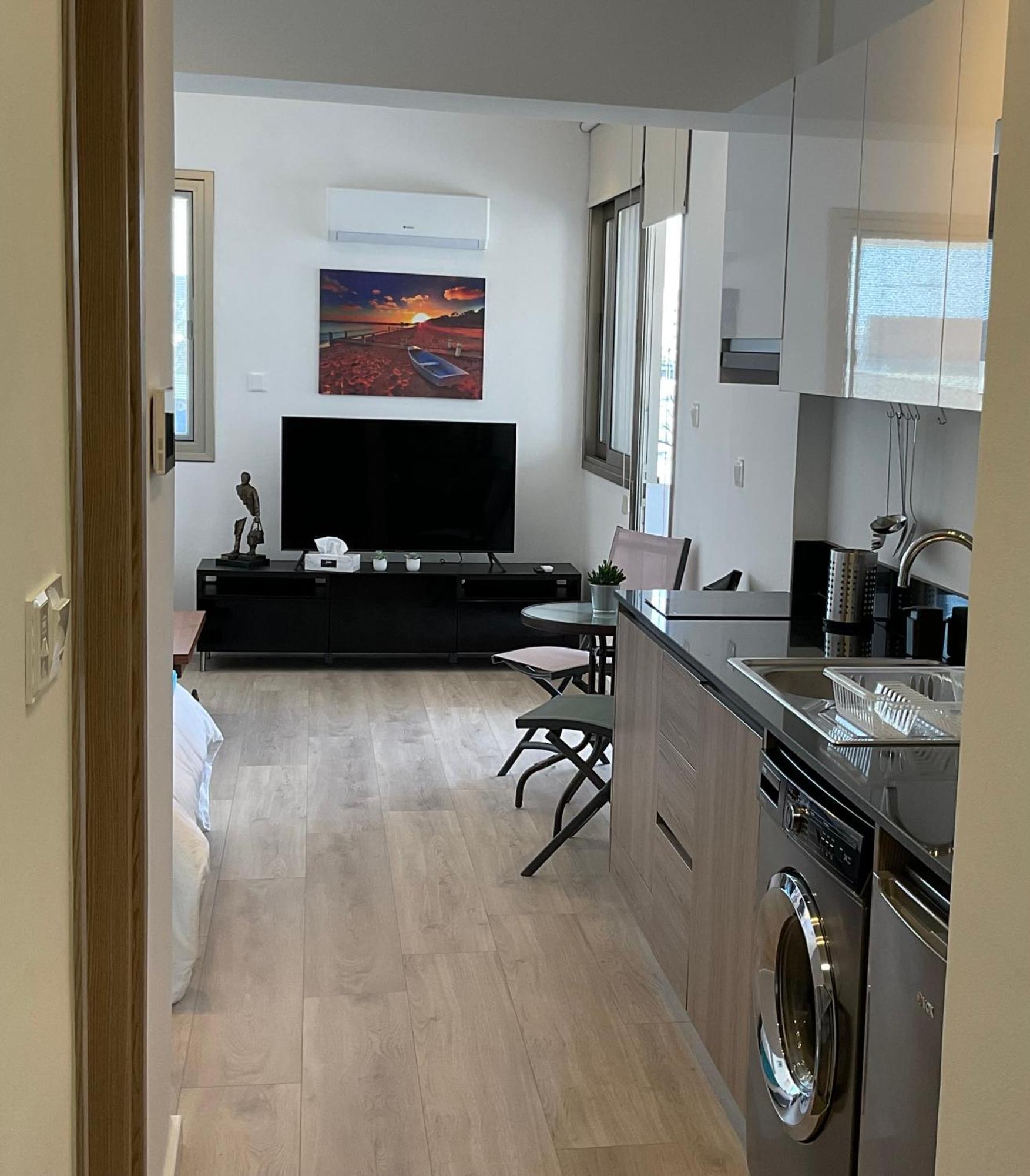 Apartmán Le Voyageur Larnaca Exteriér fotografie