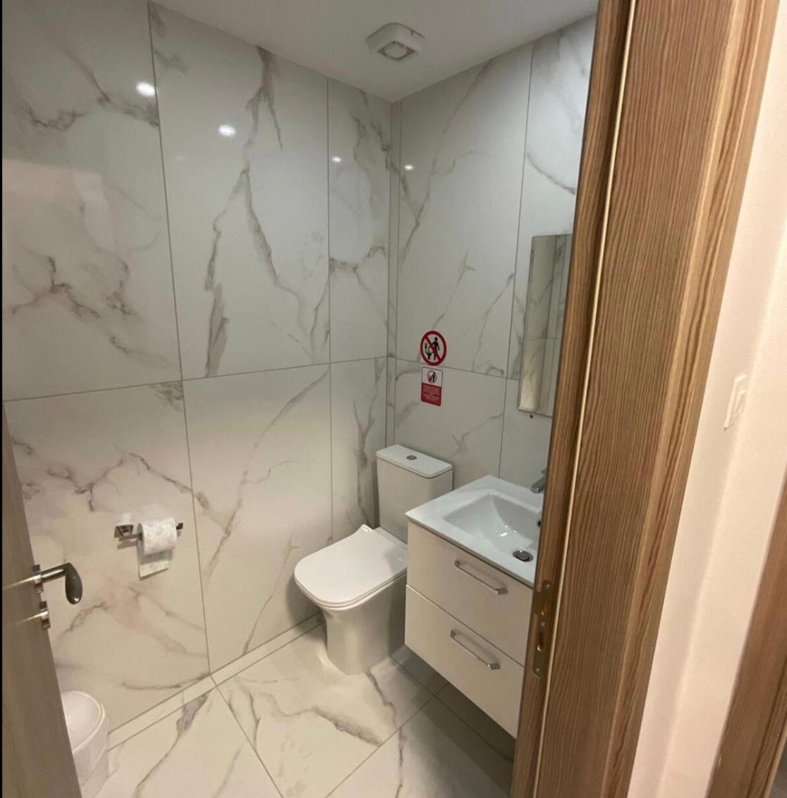 Apartmán Le Voyageur Larnaca Exteriér fotografie